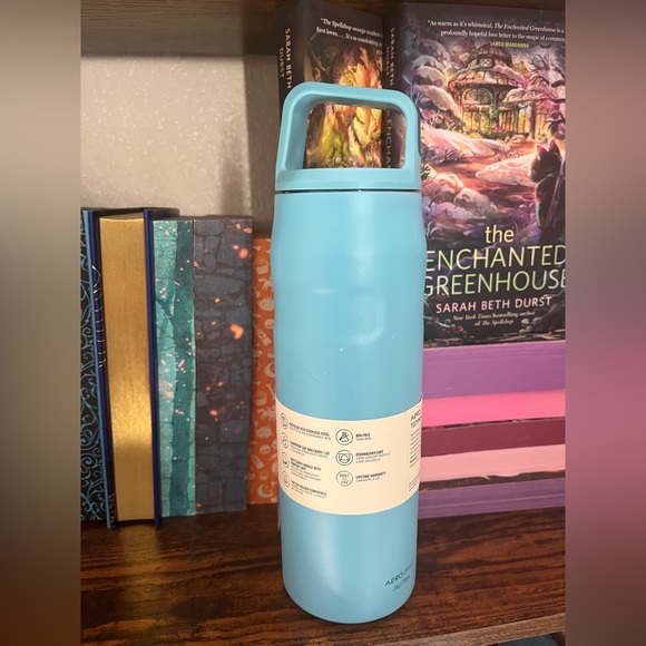 Stanley The Aeroflow Ice Flow Bottle Pool Blue 24 OZ New - Picture 2 of 2